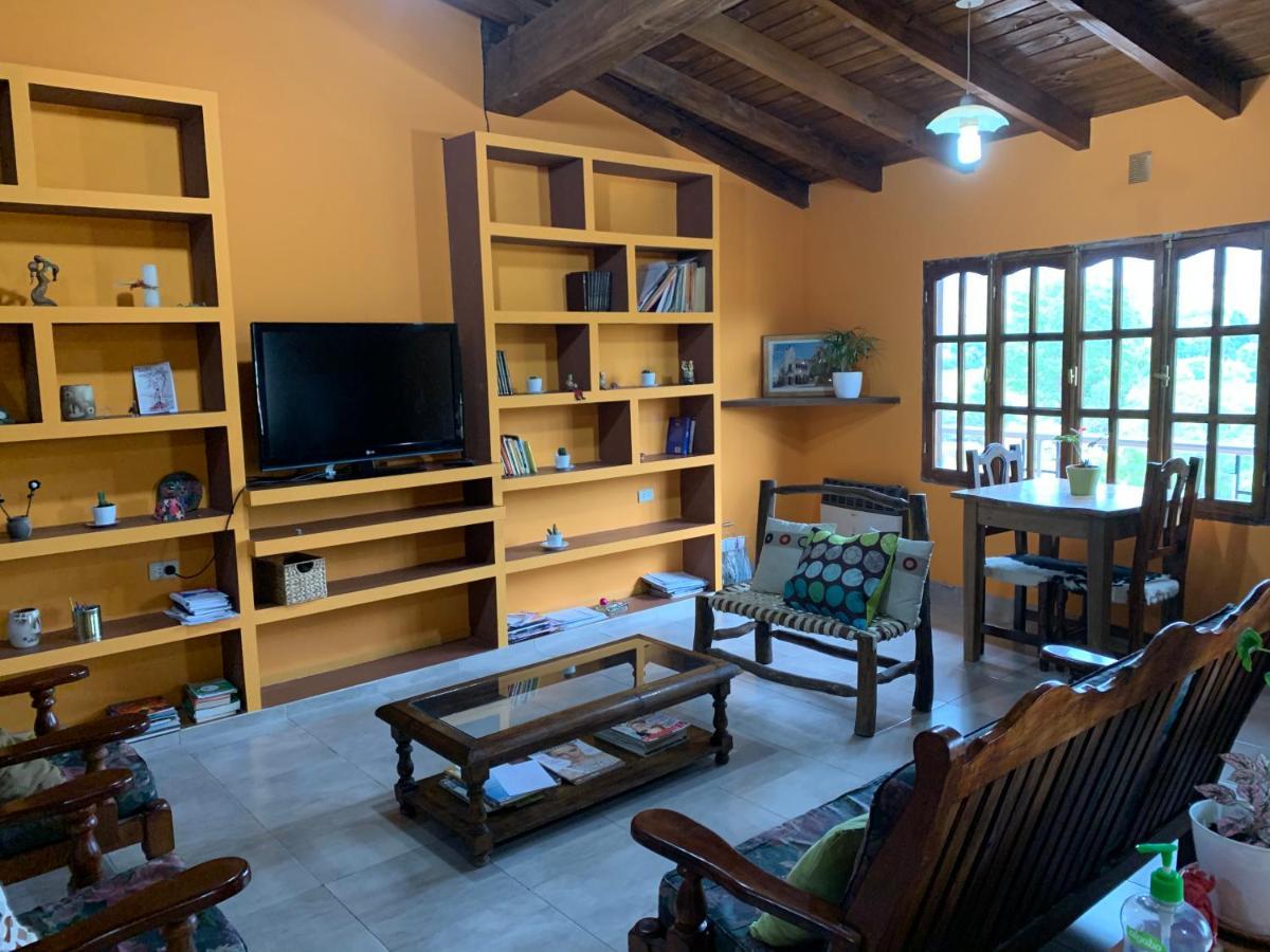 Hostal Casa De Piedra Humahuaca Exteriör bild